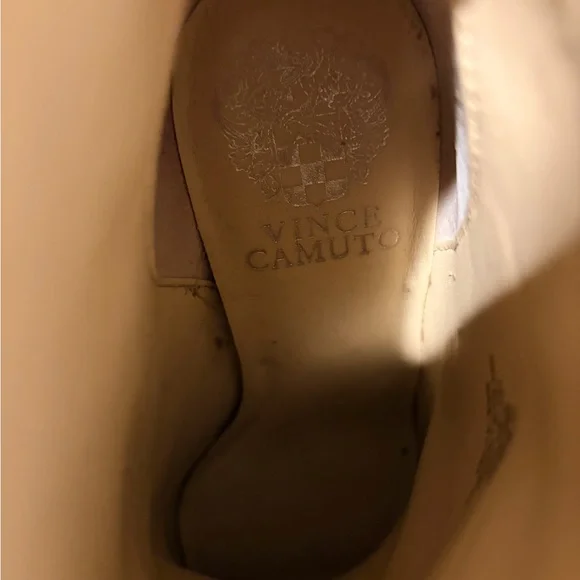 Vince Camuto Croc Embossed Block Heel Booties 6M - Picture 5 of 6